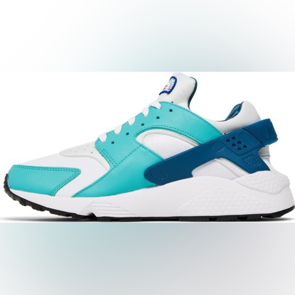 2022 Nike Air Huarache in White Washed Teal, Size 42.5 EU, 9M, 11W